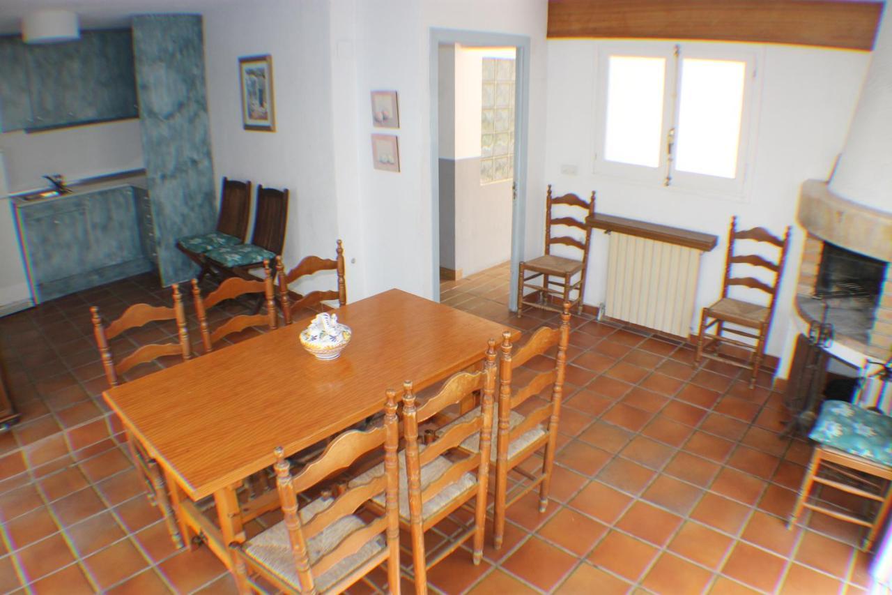 Agi Riu Segre Villa Roses Bagian luar foto